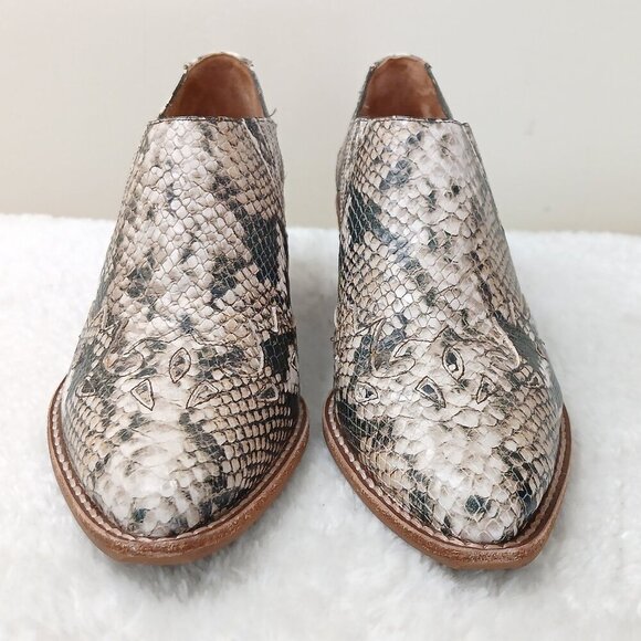 Madewell The Cline Western Bootie in Snake Embossed Leather Size 7.5 - Picture 3 of 11